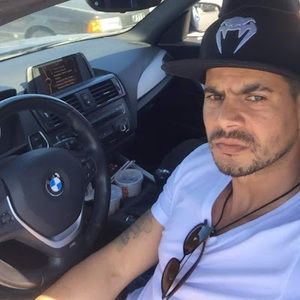 Meet your Posher, Ernesto